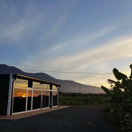 Amazing Coast House On A Tranquil Organic Farm *