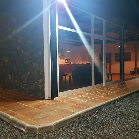 Amazing Coast House On A Tranquil Organic Farm Holiday home *