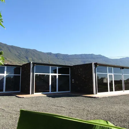 Amazing Coast House On A Tranquil Organic Farm *