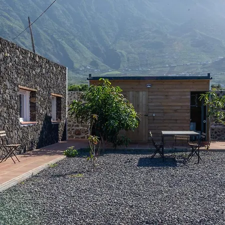 Amazing Coast House On A Tranquil Organic Farm Holiday home